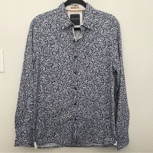 Across the Pond long Sleeve Button Down